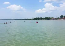 lago do Parque Balneário Veneza