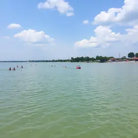 lago do Parque Balneário Veneza