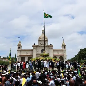 Adesão à Independência do Brasil