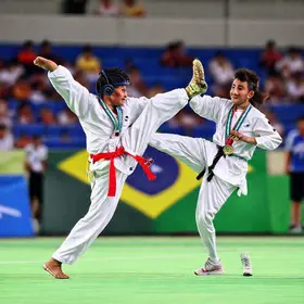 Atletas do Taekwondo e Atletismo conquistam medalhas